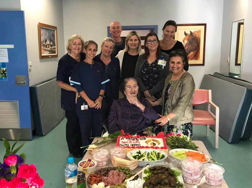 مراسمی لطیف و مؤثر در بخش بیمارستان