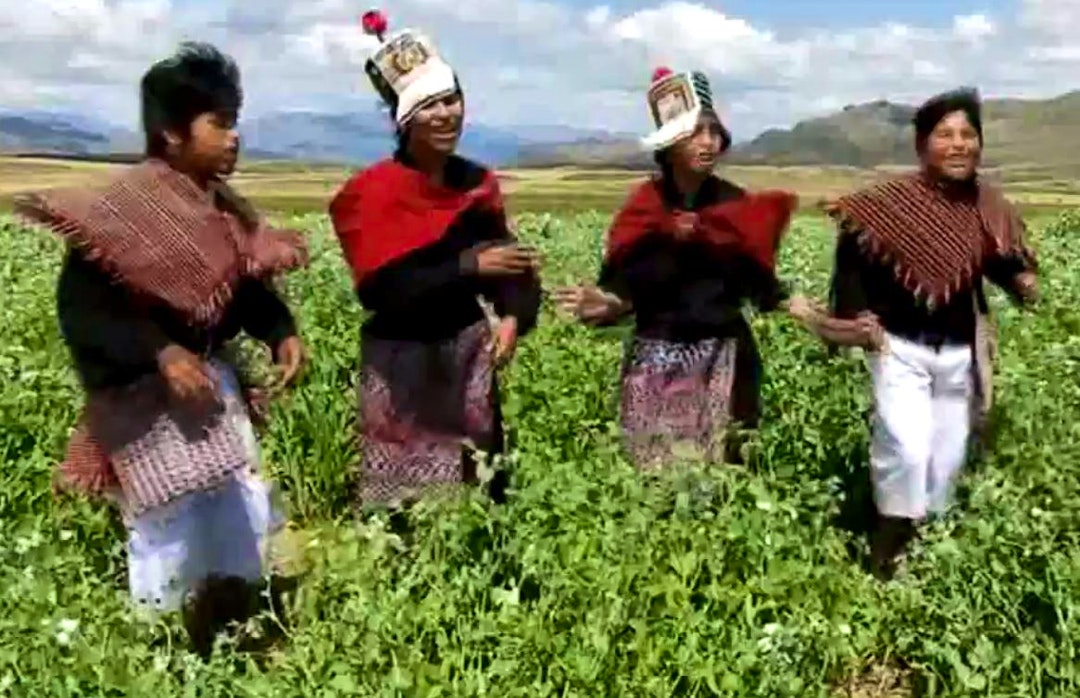 Video músical de jóvenes en Chuquisaca, Bolivia
