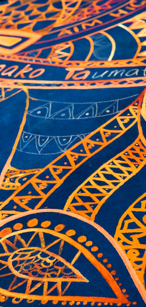 نقاشیهای  دیواری در محله آوندیل، خانواده، محبت و وحدت را جشن می گیرند