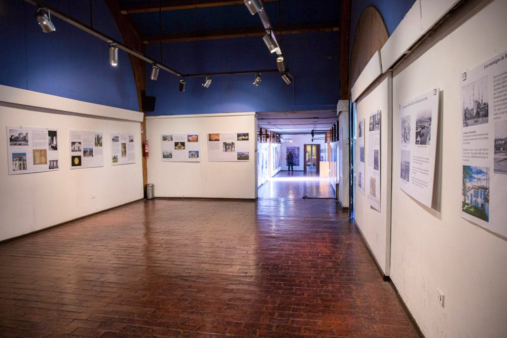 نمایشگاهی در لا رینا  در رابطه به زندگی و تعالیم حضرت بهاءالله 