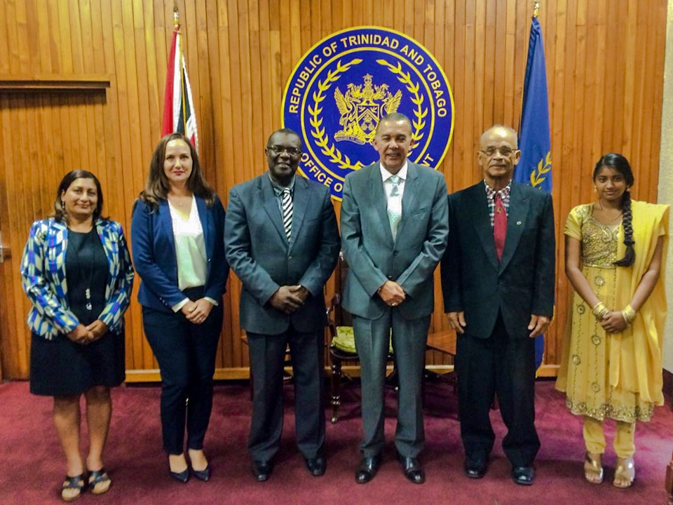 Президент Тринидада и Тобаго представляет послание по случаю двухсотлетия рождения Бахауллы