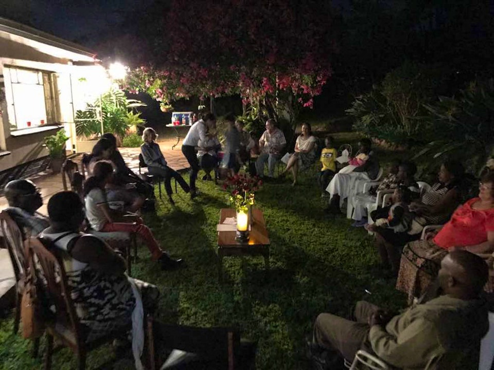 Noche de narración de historias sobre la vida de Bahá’u’lláh