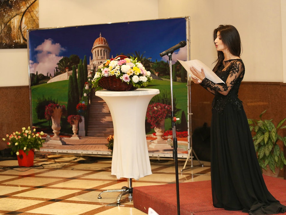（首都）埃里温的招待会反映了丰富的文化
